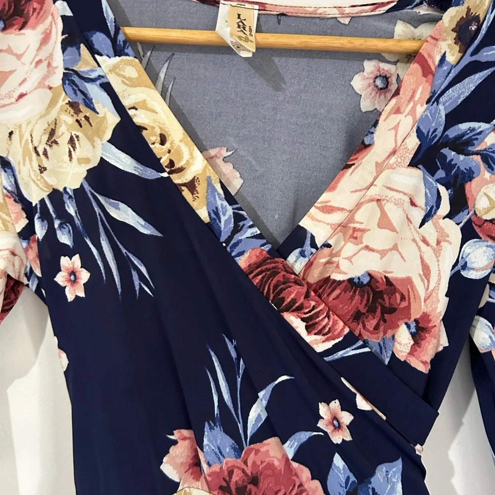 LARA Navy Floral Long Sleeve Dress - Picture 2 of 4
